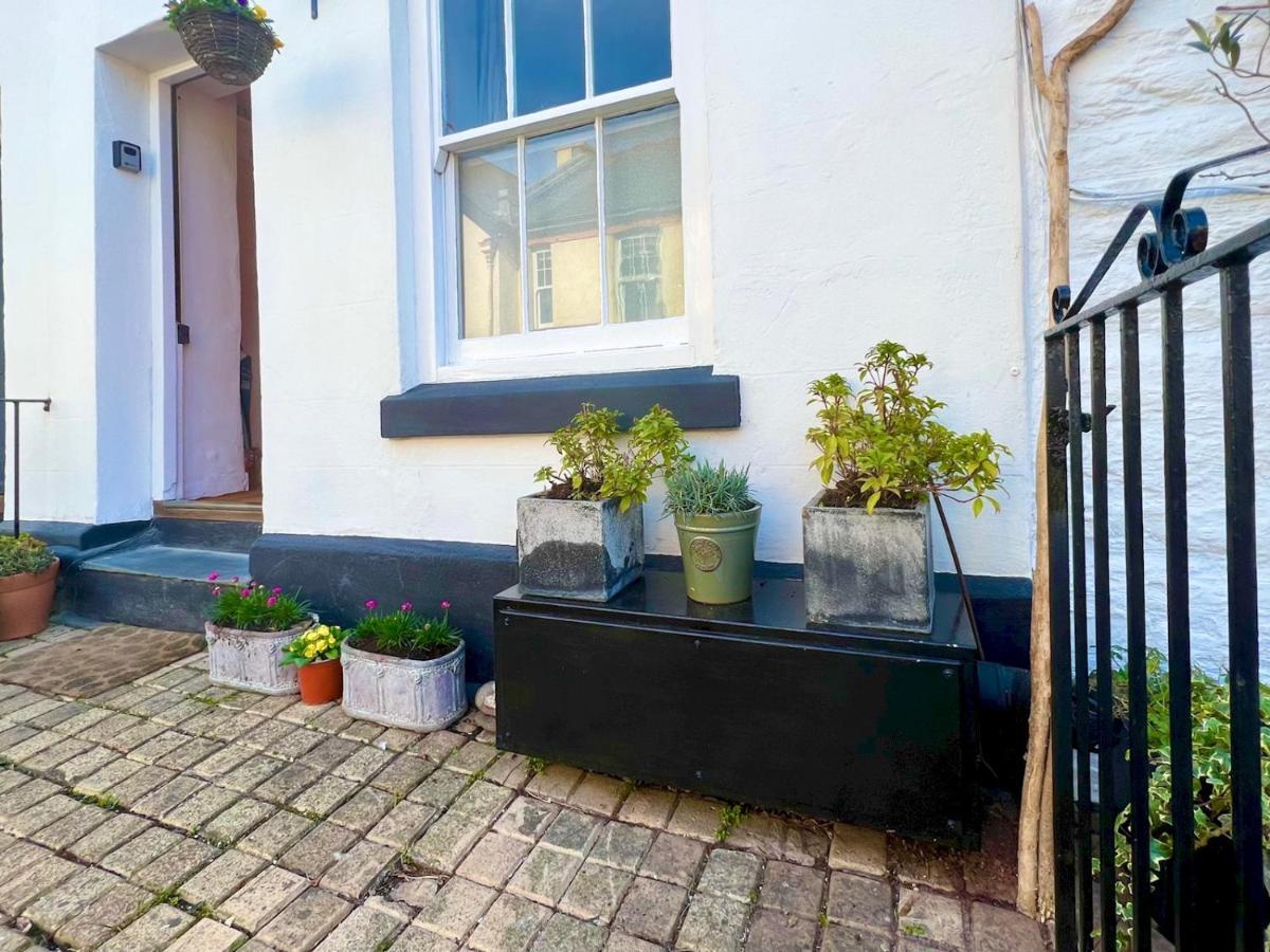 Pass The Keys 64 Church Street Characterful 2-Bed Cottage In The Heart Of Town Kingsbridge  Εξωτερικό φωτογραφία